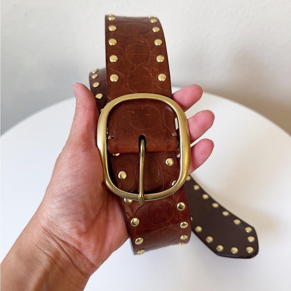 COACH STUDDED EMBOSSED BELT 
2007 BROWN LEATHER STYLE 90042